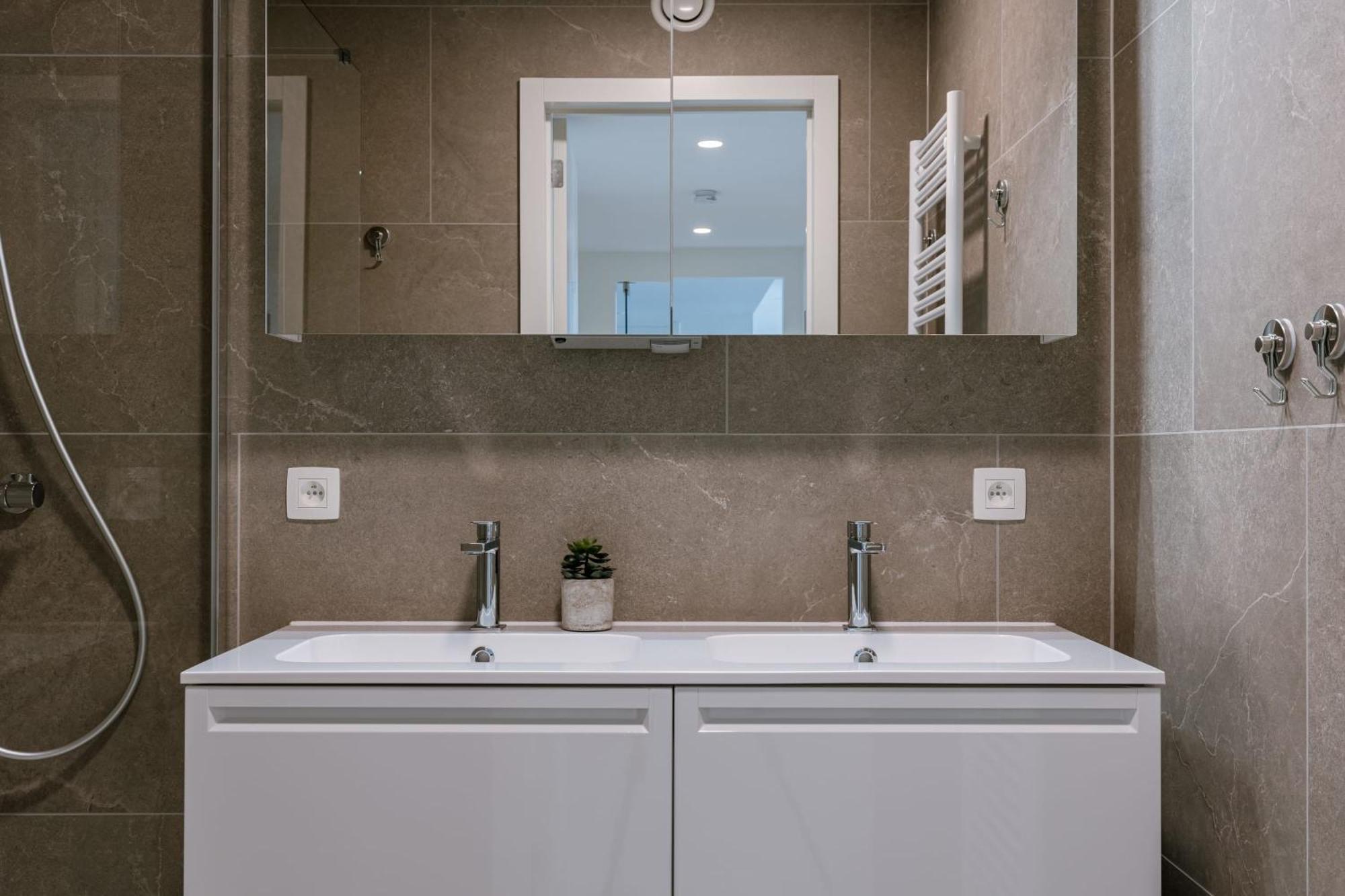 Huswell - Experience Coastal Luxury At Ostend Luaran gambar
